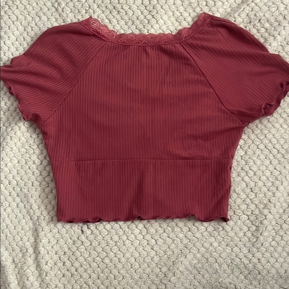 SHEIN Red Crop Top Short Sleeve Ruched - Picture 2 of 2